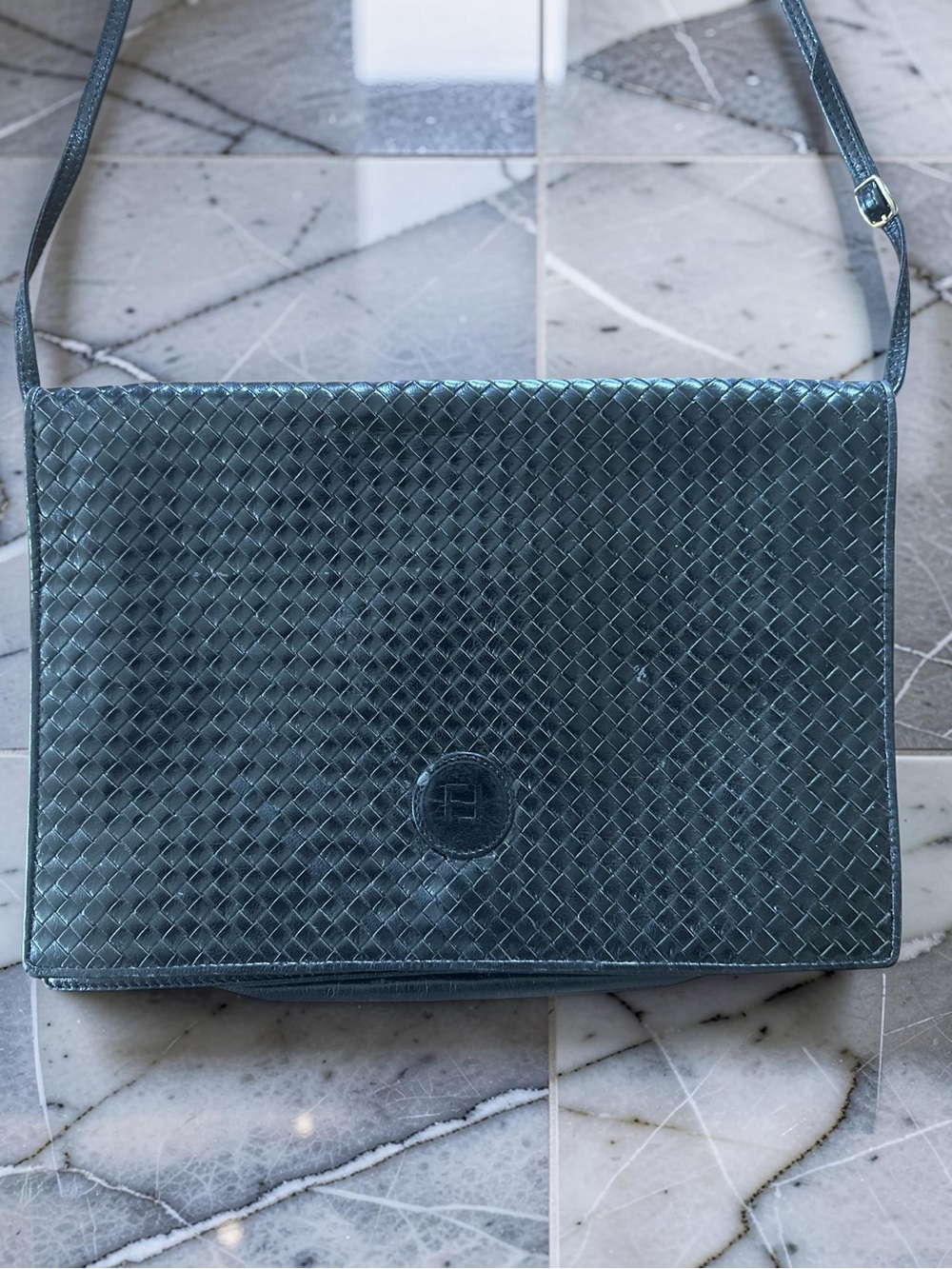 Vintage Fendi Shoulder Crossbody Bag - Black - Woven Leather - Snap Closure !! - Picture 8 of 14